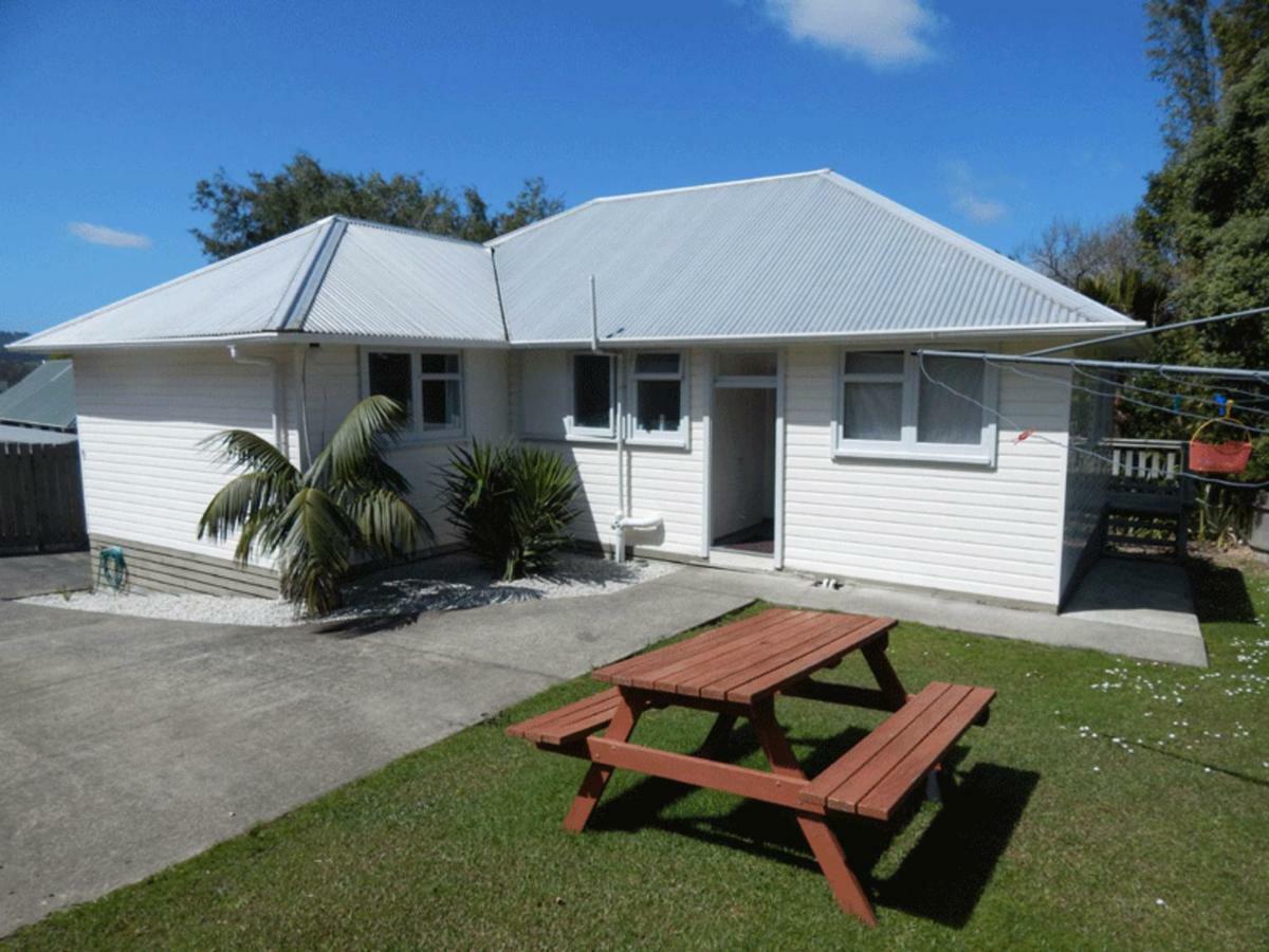 Cheviot Park Motor Lodge Whangarei Exterior photo